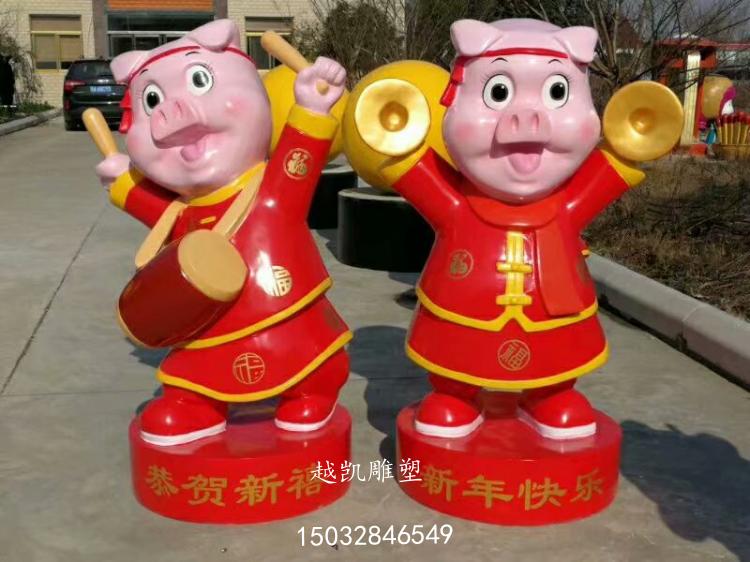 小猪佩奇雕塑 (21).jpg